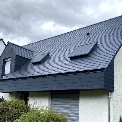 Maison avec toiture en ardoise à Auray